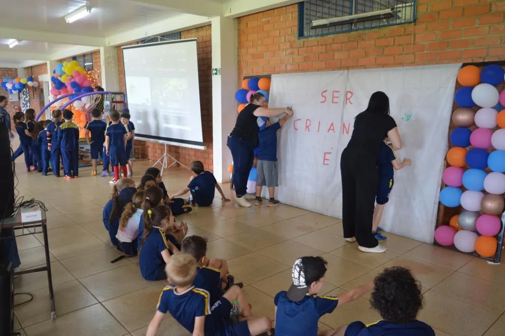 Alegria e convivência marcam o Dia das Crianças nas escolas municipais