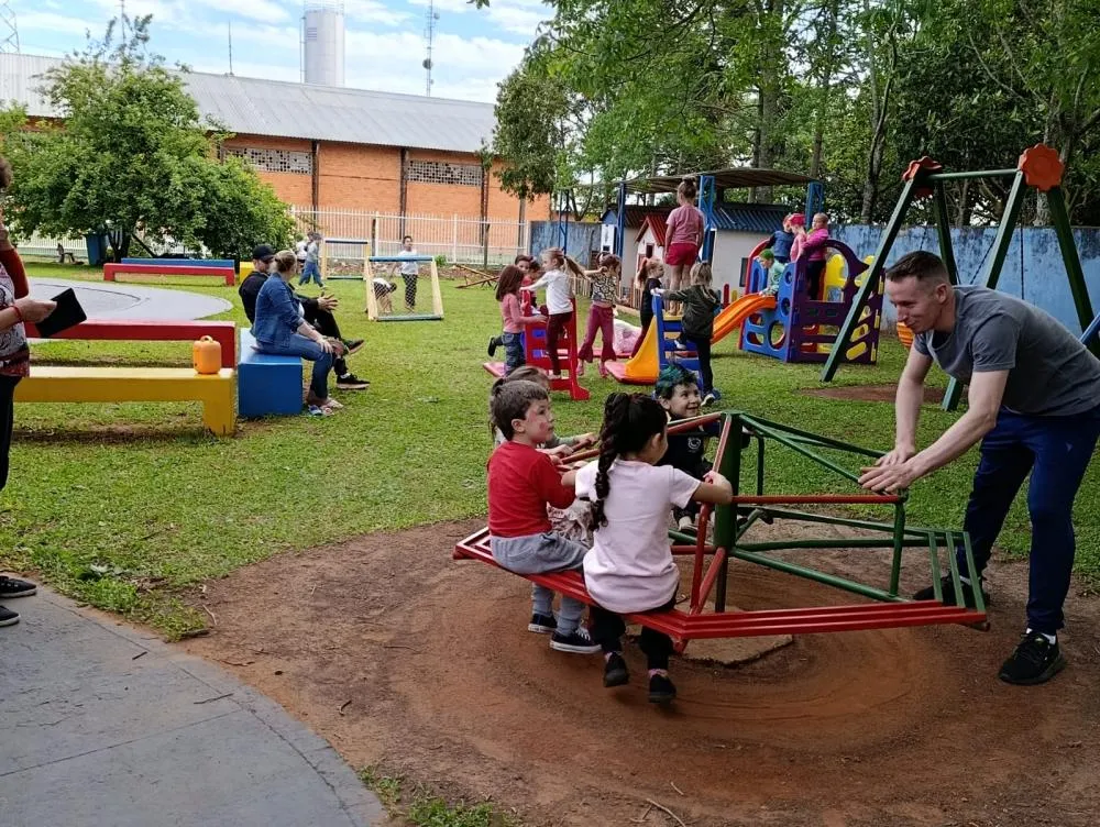 Alegria e convivência marcam o Dia das Crianças nas escolas municipais