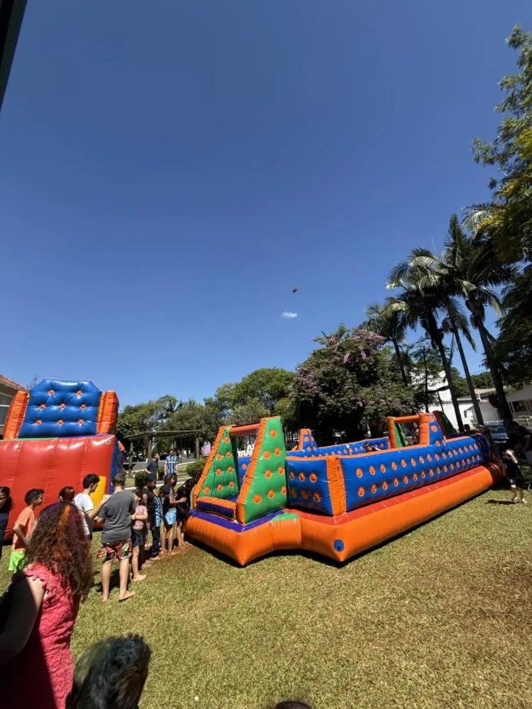 Comemoração ao Dia das Crianças reúne alunos na Praça Central