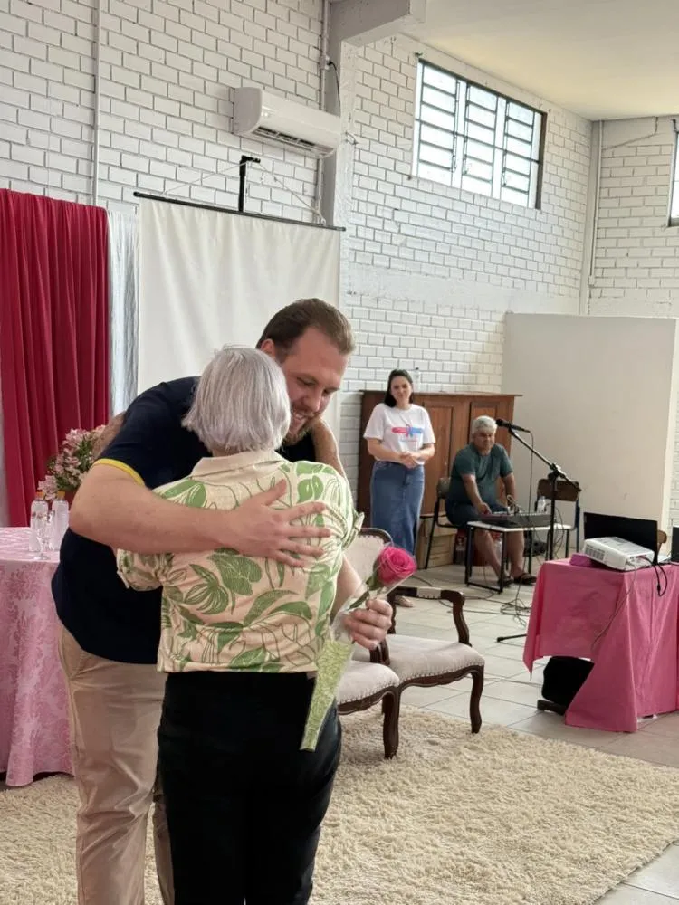 Evento do Outubro Rosa reúne centenas de mulheres em Barra do Guarita