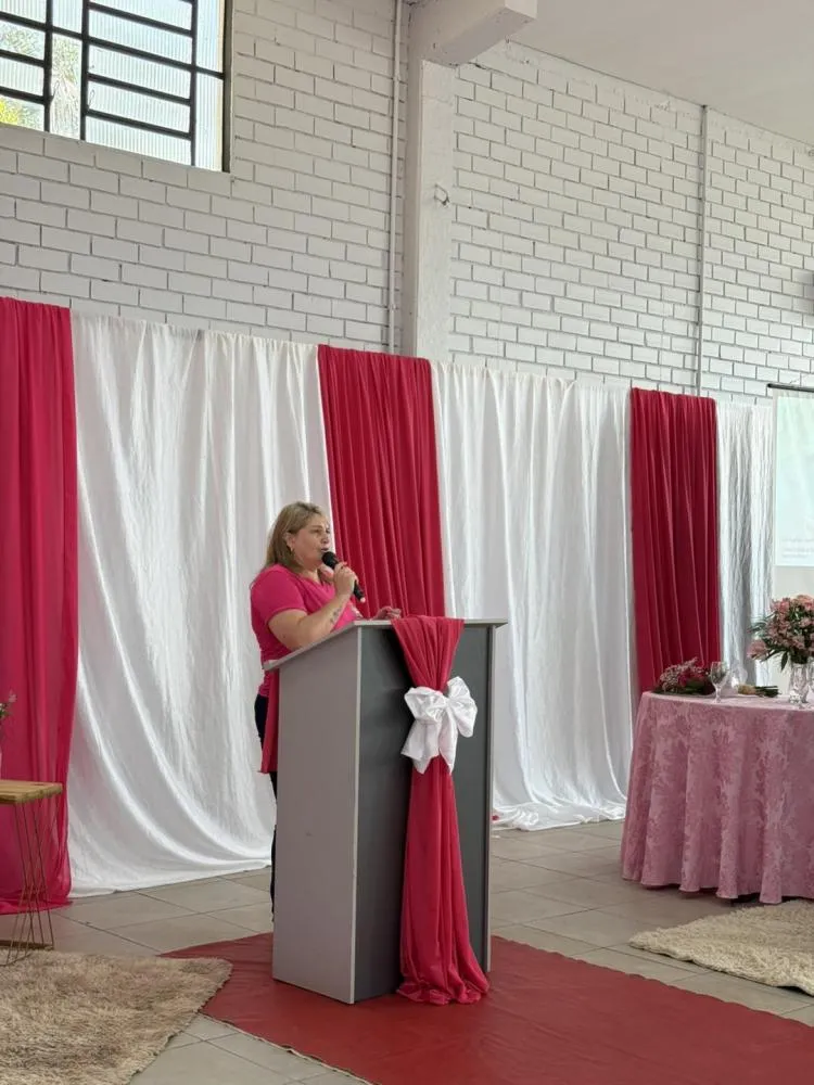 Evento do Outubro Rosa reúne centenas de mulheres em Barra do Guarita
