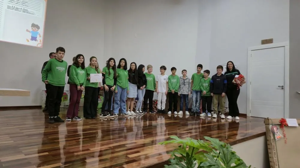 Gauchinho Fiscal é apresentado em cerimônia de premiação da Educação Fiscal