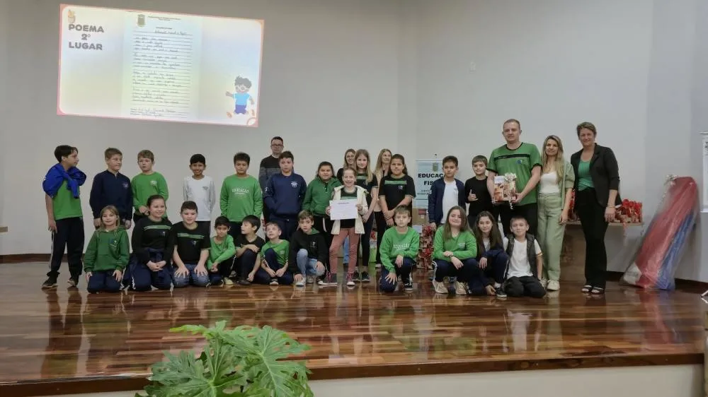 Gauchinho Fiscal é apresentado em cerimônia de premiação da Educação Fiscal