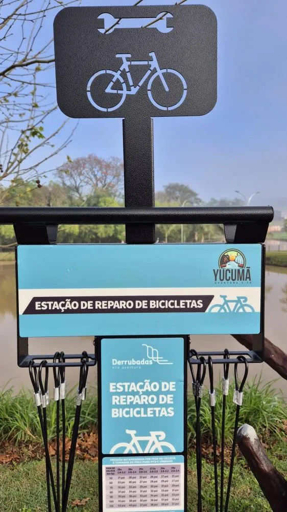 Derrubadas instala micro estações de reparo para ciclistas