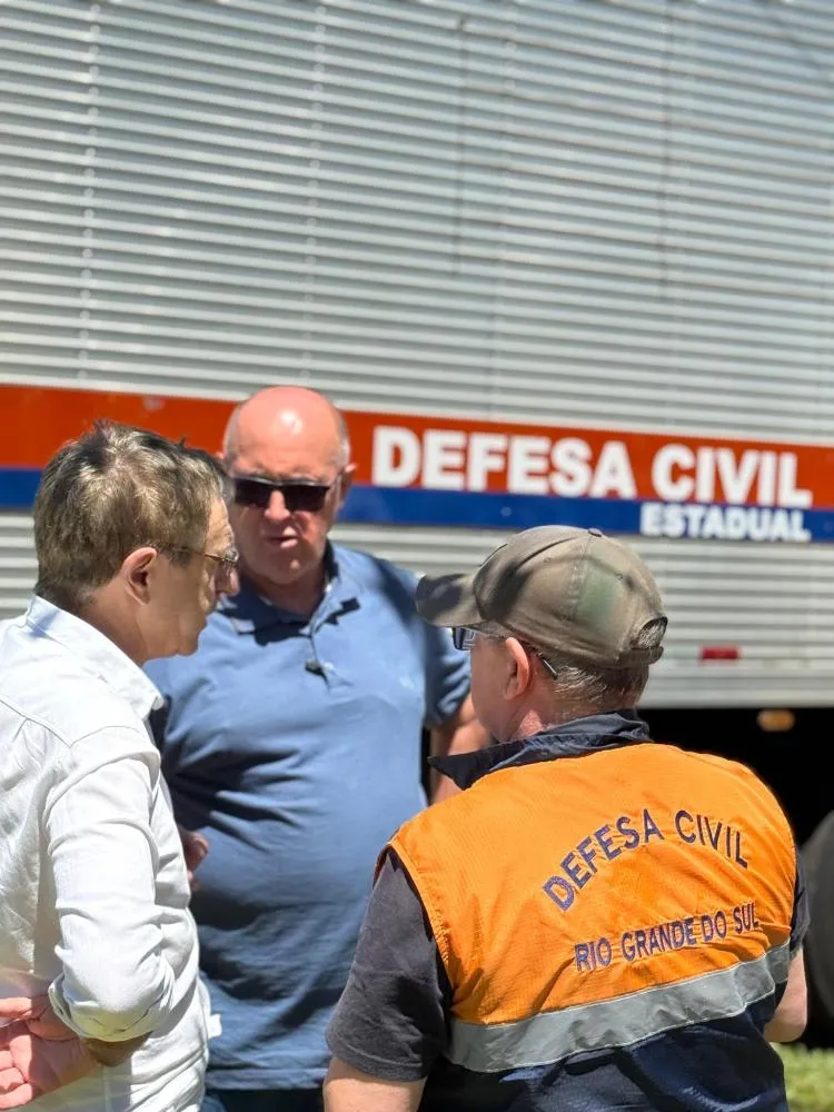 Defesa Civil Estadual entrega novas doações a famílias de Miraguaí