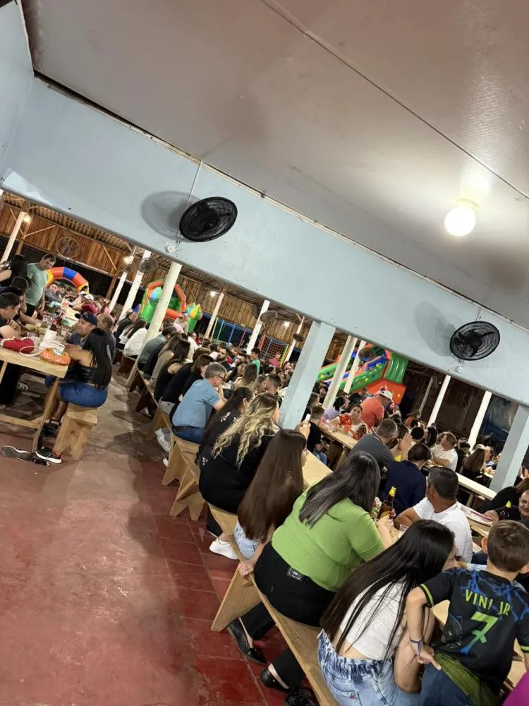 Servidores municipais são homenageados em jantar promovido pela Administração