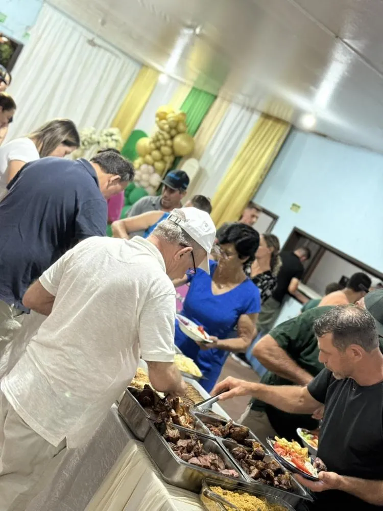 Servidores municipais são homenageados em jantar promovido pela Administração