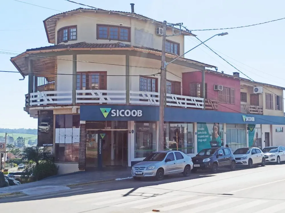 Sicoob Creditapiranga celebra 8 anos de presença em Tenente Portela/RS