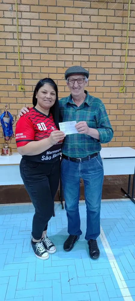Noite de finais emocionantes marca o encerramento do Municipal de Futsal em Vista Gaúcha