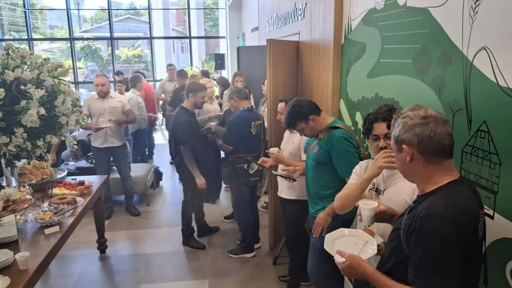 Sicredi Raízes apresenta nova sede administrativa à imprensa regional em Três Passos