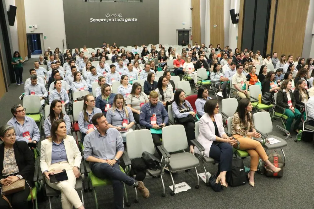  Fórum reuniu gestores de empresas de toda a região para discutir NR-1, Saúde Mental e Liderança. Fotos: Divulgação/Unimed