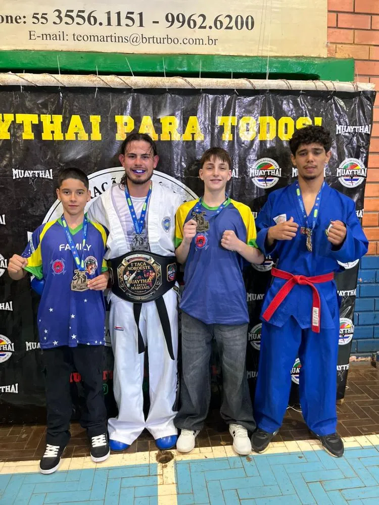 Atletas de Derrubadas se destacam na 1ª Taça Noroeste de Muay Thai em Redentora