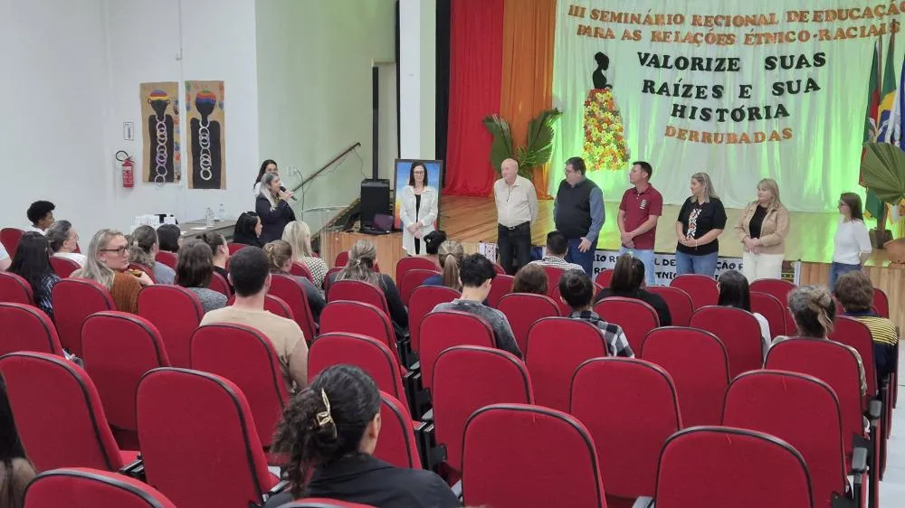 1. Derrubadas realiza III Seminário Regional e reforça educação para relações étnico-raciais