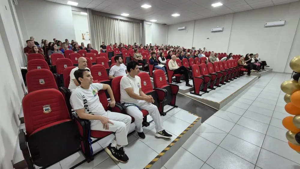 1. Derrubadas realiza III Seminário Regional e reforça educação para relações étnico-raciais
