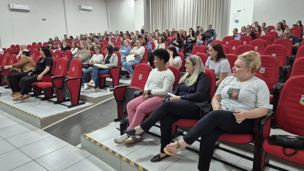 1. Derrubadas realiza III Seminário Regional e reforça educação para relações étnico-raciais