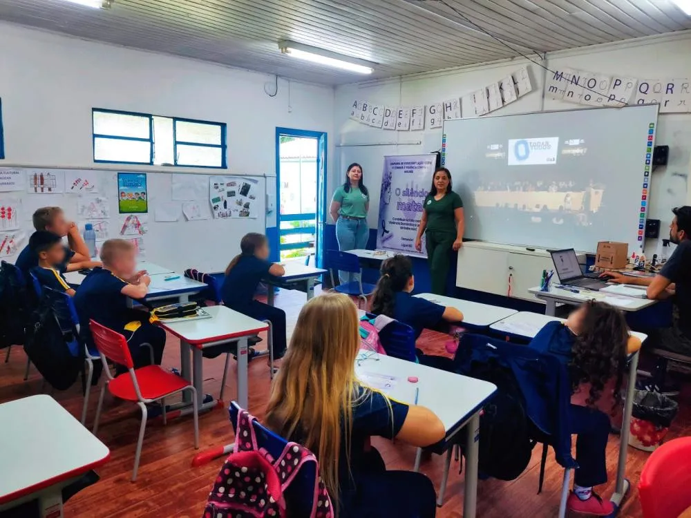 Campanha Novembro Roxo mobiliza estudantes de Derrubadas com atividades educativas