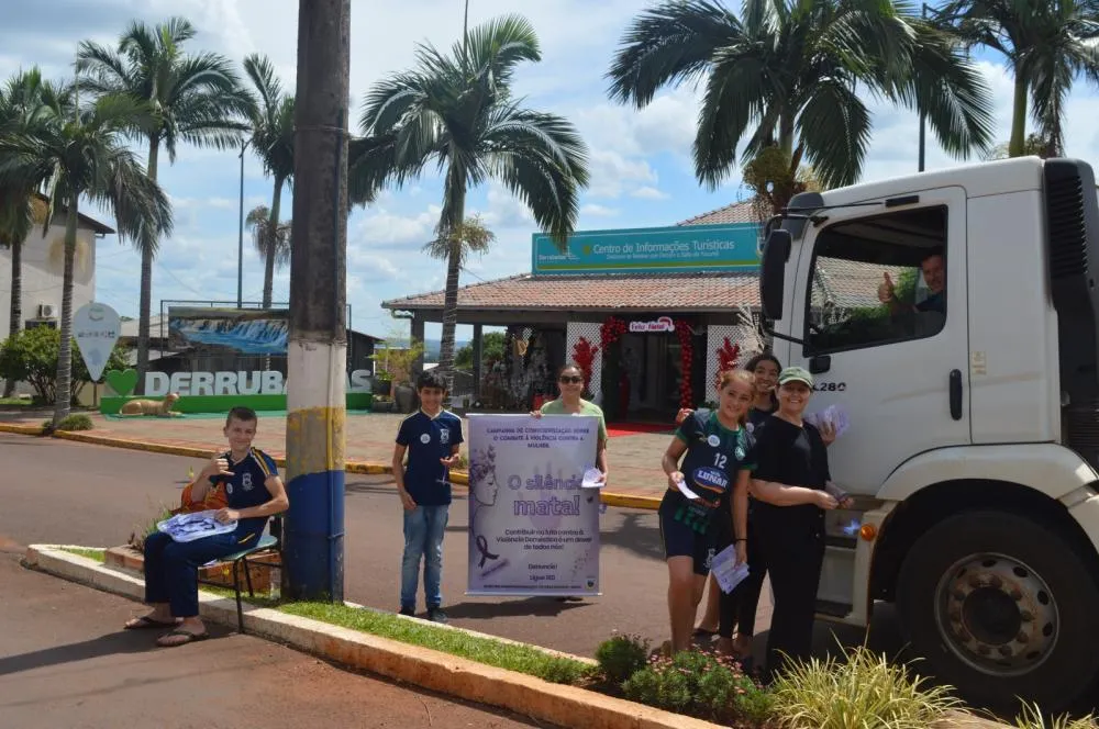 Campanha Novembro Roxo mobiliza estudantes de Derrubadas com atividades educativas