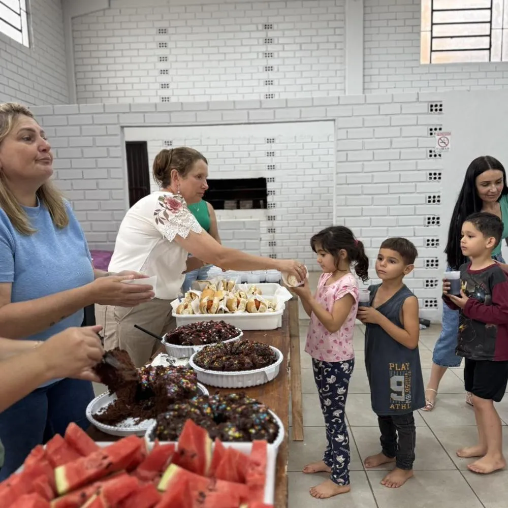 Formandos do CEI Vovó Ilga e da EMEF Cruz e Souza têm dia de integração e alegria