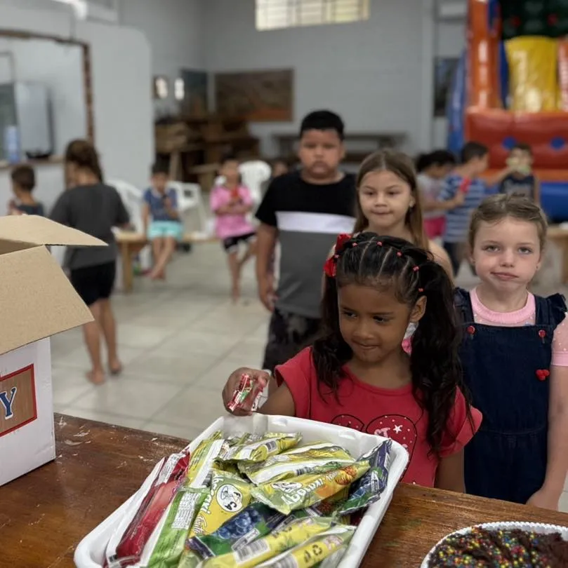 Formandos do CEI Vovó Ilga e da EMEF Cruz e Souza têm dia de integração e alegria