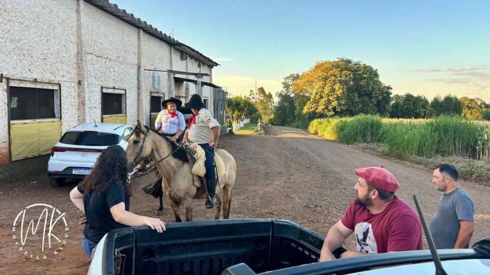 Cavaleiros do CTG Querência Gaúcha realizam a 4ª Cavalgada do Bem em prol do Hospital Santo Antônio