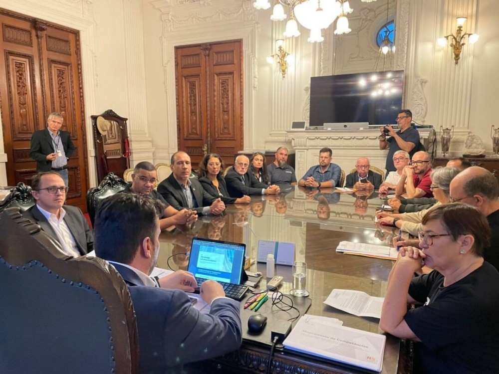 FSP se reuniu com o secretário Artur Lemos na tarde de terça-feira | Foto: Karen Viscardi