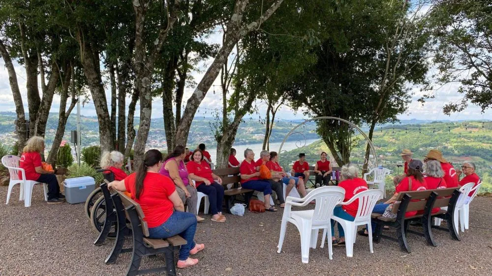 Passeio Marca o Encerramento das Atividades do Grupo de Idosos do SCFV em Vista Gaúcha