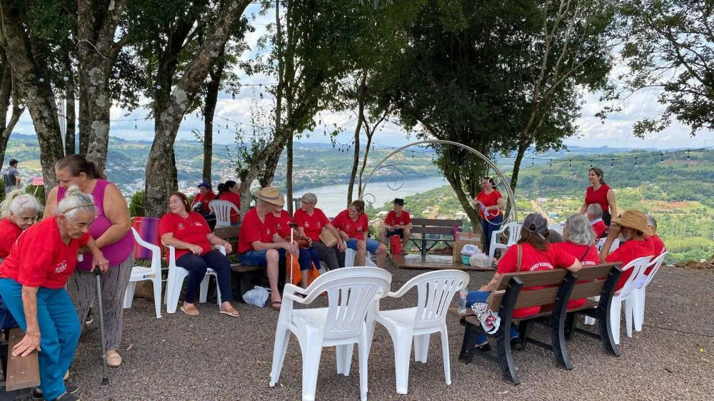 Passeio Marca o Encerramento das Atividades do Grupo de Idosos do SCFV em Vista Gaúcha