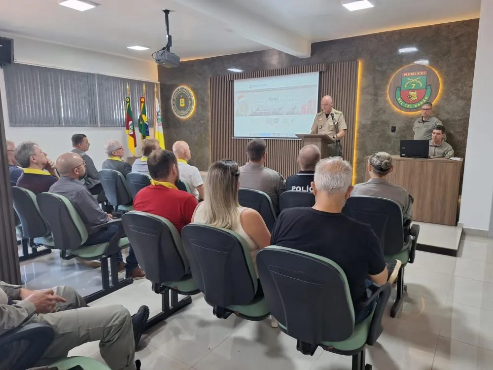 Brigada Militar realiza formatura de entrega de comendas do CRPO/FNO no 7º BPM