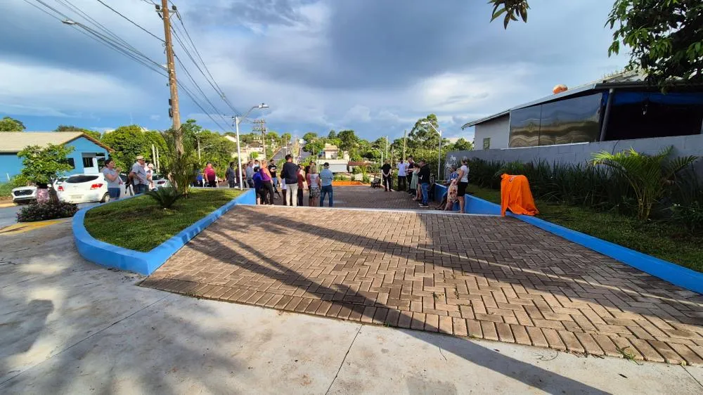 Praça Augusto Niederle é inaugurada e amplia áreas de convivência em Tenente Portela