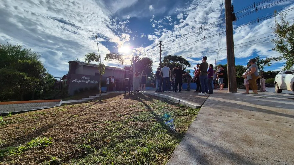 Praça Augusto Niederle é inaugurada e amplia áreas de convivência em Tenente Portela