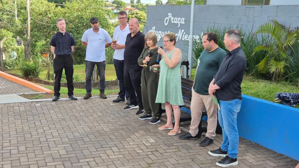 Praça Augusto Niederle é inaugurada e amplia áreas de convivência em Tenente Portela