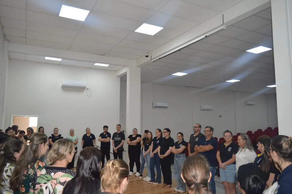 Palestra sobre motivação e afeto integra formação continuada da Educação em Derrubadas