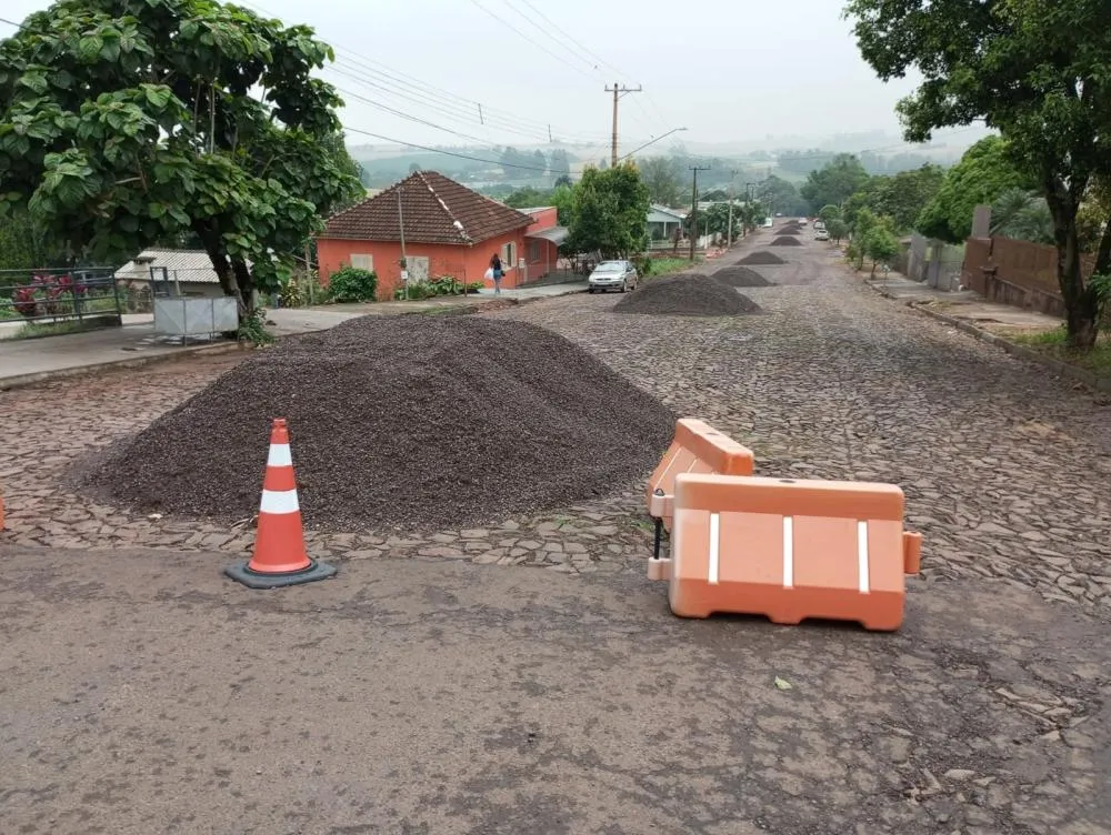 A maior parte dos recursos investidos nas obras provém do orçamento municipal / Fotos: Júlio Santos