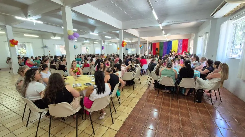 Educação de Tenente Portela abre ano letivo com encontro de formação e integração