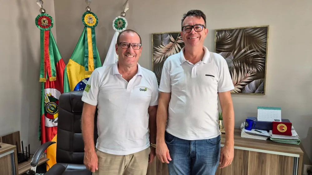 Claudenir Scherer assume interinamente o Executivo de Tenente Portela