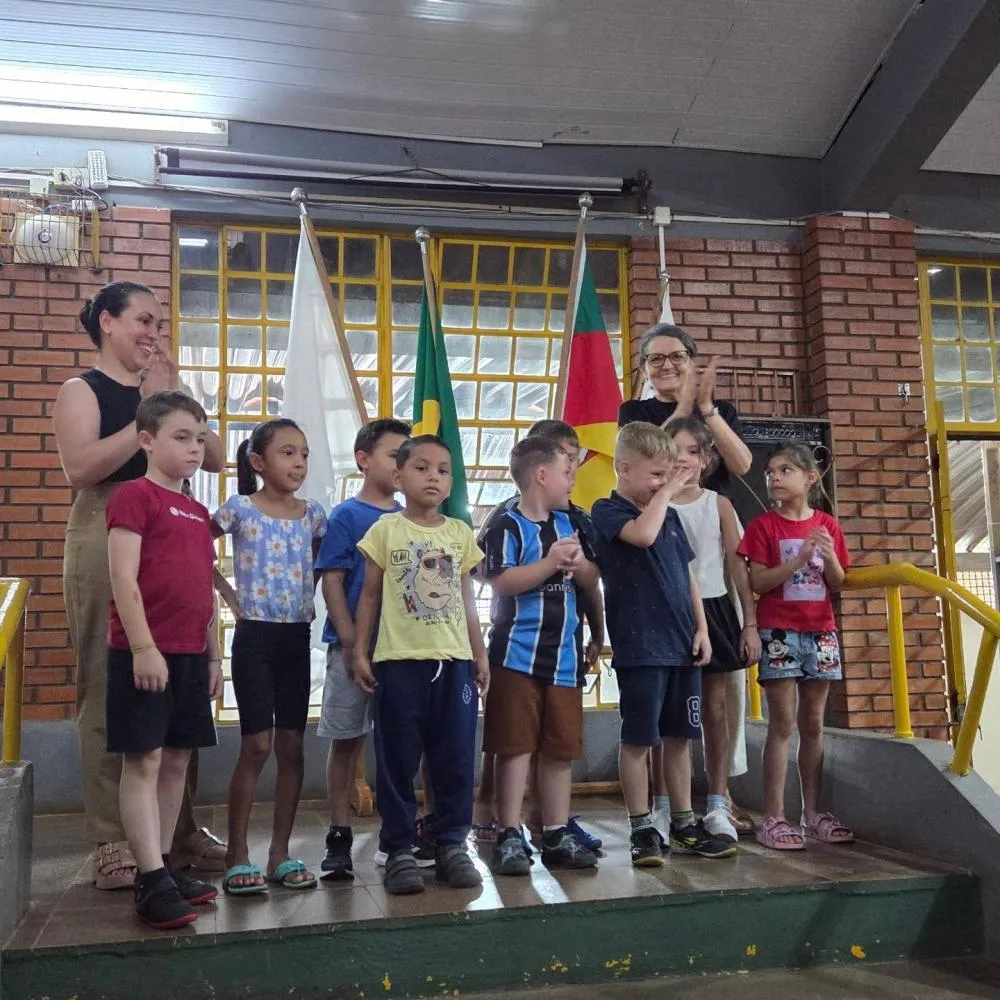 Ano letivo de 2026 inicia com mais de mil alunos nas escolas estaduais de Tenente Portela