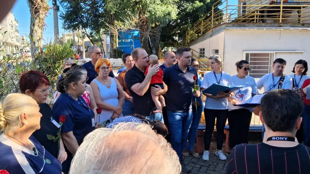 Presidente do HSA celebra 19 anos de dedicação com homenagem e plantio de árvore em Tenente Portela