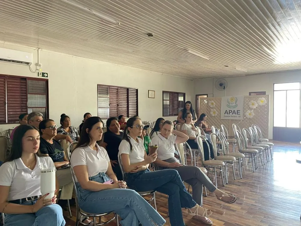APAE e TEAcolhe promovem encontro com comunidade indígena em Tenente Portela