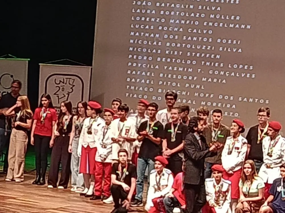  Aluna de Tenente Portela conquista medalhas na OBMEP e leva escola ao destaque nacional