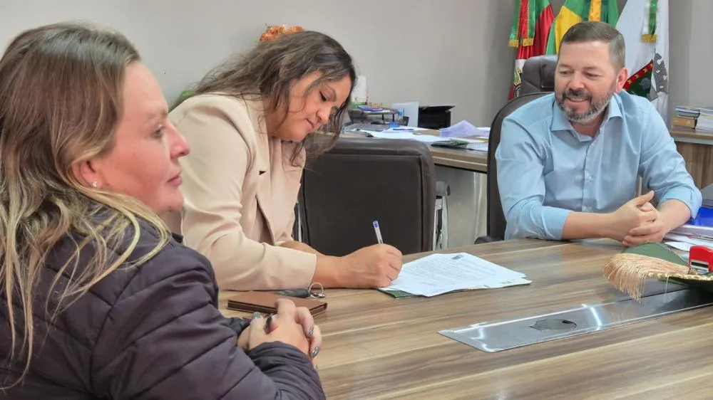 Convênio assegura investimento e fortalece a rádio municipal de Tenente Portela