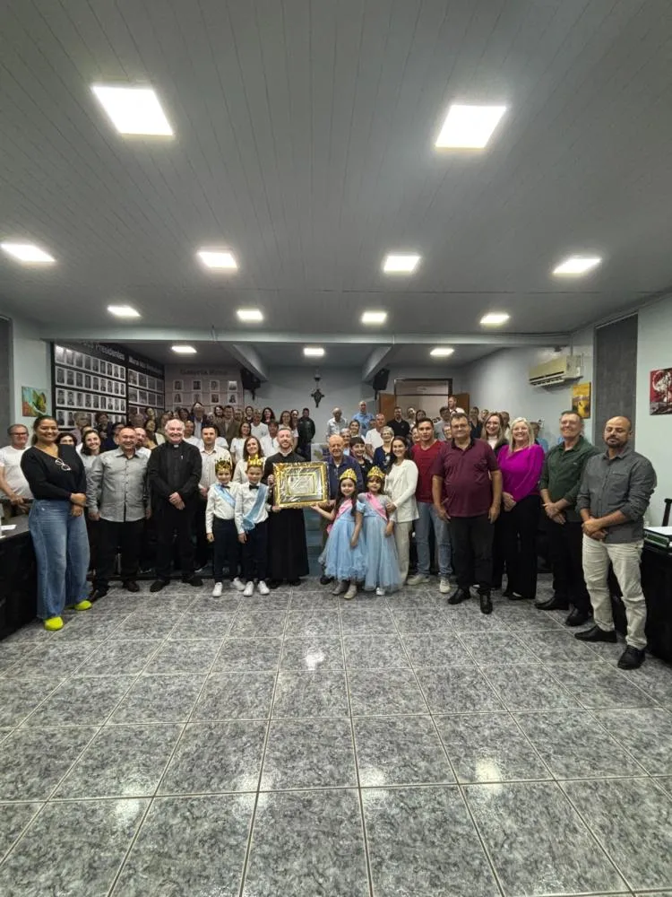 Igreja Nossa Senhora Aparecida é homenageada na Câmara pelos seus 80 anos de história