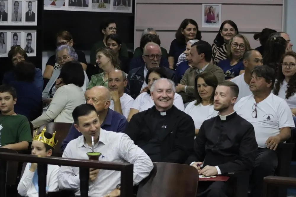 Igreja Nossa Senhora Aparecida é homenageada na Câmara pelos seus 80 anos de história