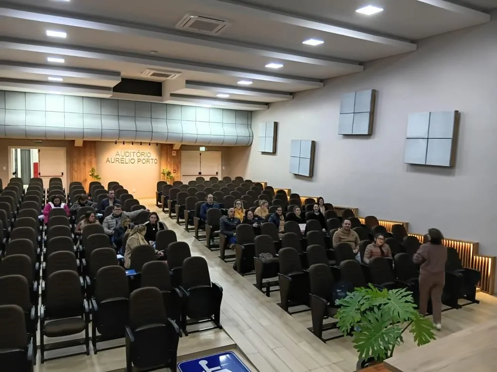 Tenente Portela sedia encontro regional para construção dos Planos Municipais de Educação