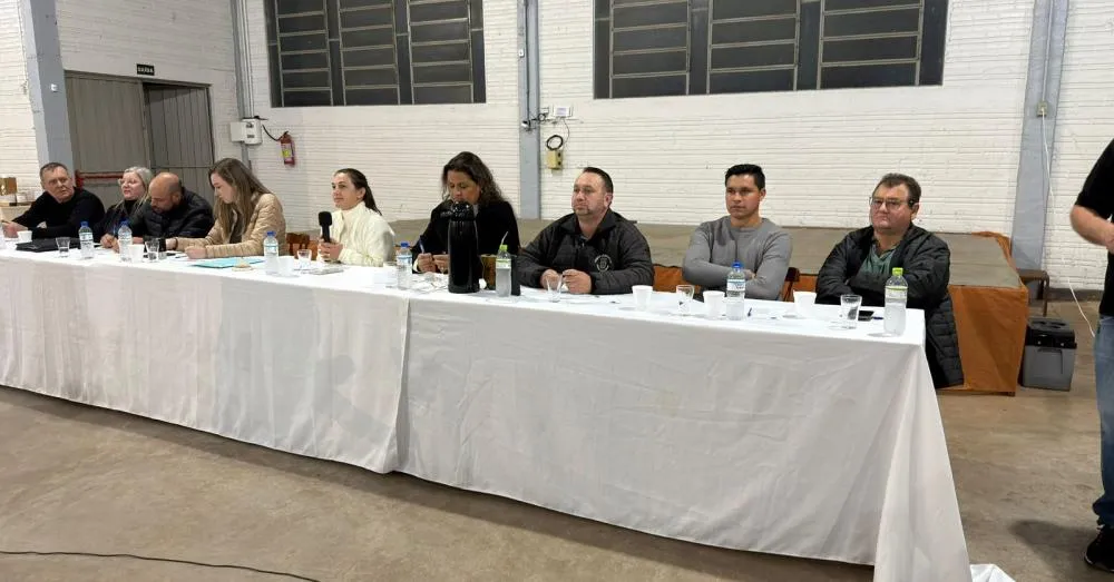 Sessão descentralizada da Câmara debate demandas do Bairro Fries e analisa criação de Conselho de Bem-Estar Animal