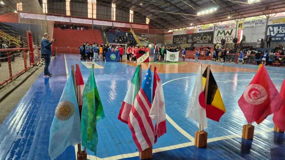 Jergs mobilizam estudantes e incentivam o esporte escolar em Tenente Portela