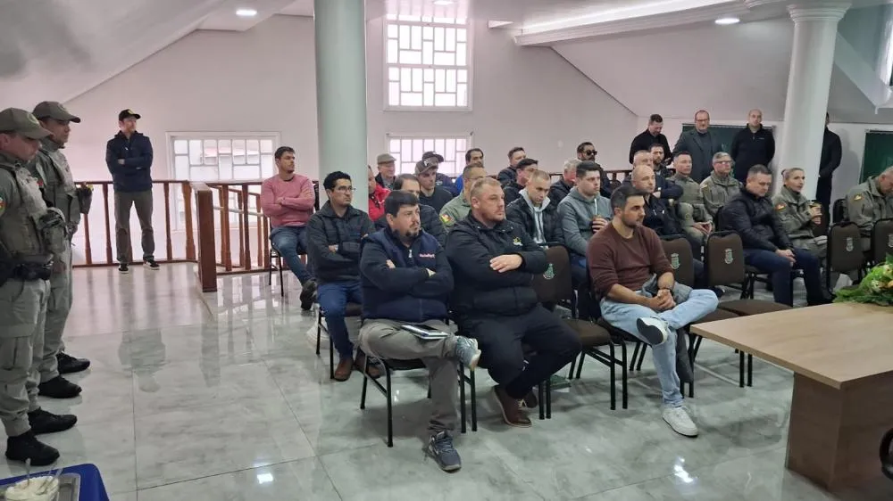 ACISA e Brigada Militar promovem debate sobre segurança e reforçam integração entre setor produtivo e poder público em Tenente Portela