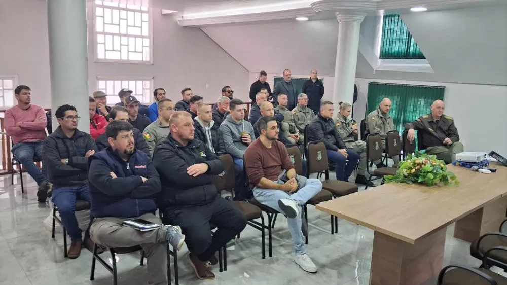 ACISA e Brigada Militar promovem debate sobre segurança e reforçam integração entre setor produtivo e poder público em Tenente Portela