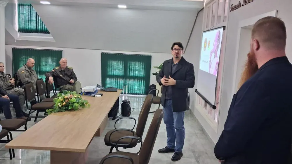 ACISA e Brigada Militar promovem debate sobre segurança e reforçam integração entre setor produtivo e poder público em Tenente Portela
