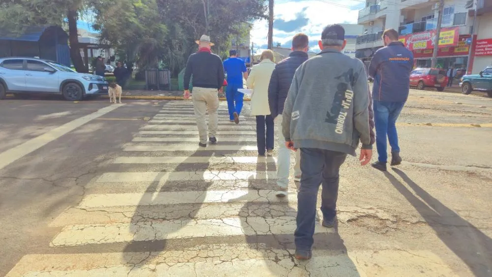 Recapeamento das vias centrais marca nova etapa da revitalização urbana em Tenente Portela