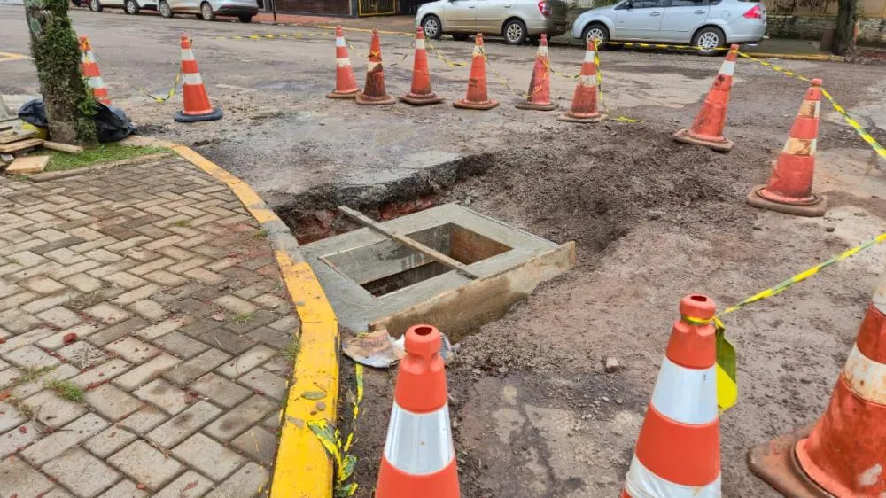 Centro de Tenente Portela recebe obras preparatórias para recapeamento asfáltico